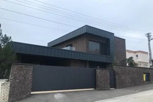 Luxusná vila kandidáta na šéfa SIS Pavla Gašpara.